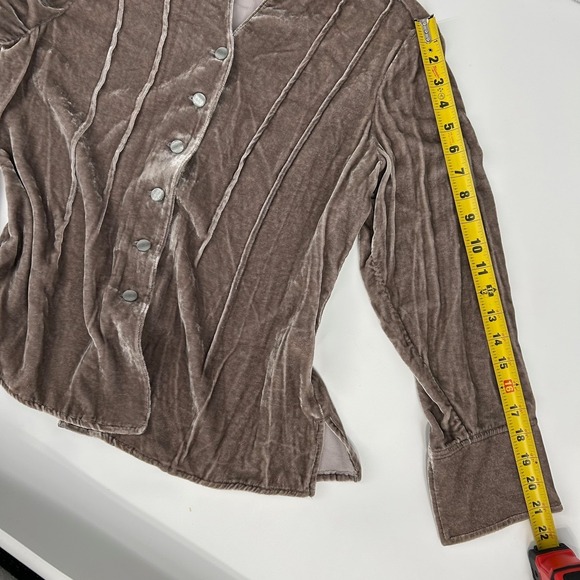 J Jill Velvet Button Front Blouse Top Petite SP Taupe Long Sleeve - Picture 8 of 14